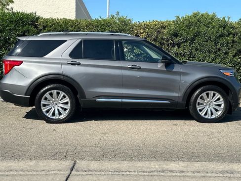 Certified 2021 Ford Explorer Limited w/ Hybrid Equipment Group 310A image 9