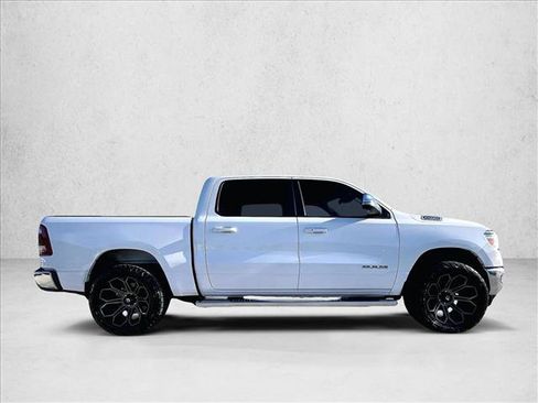 Used 2024 RAM 1500 Laramie AWD/4WD image 5