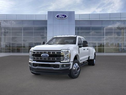 New 2026 Ford F450 XLT w/ FX4 Off-Road Package image 2