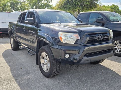 Used 2014 Toyota Tacoma PreRunner w/ TRD Sport Package image 3
