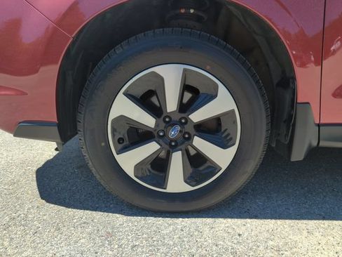 Used 2018 Subaru Forester 2.5i Limited AWD/4WD image 32