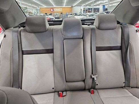 Used 2014 Toyota Camry XLE w/ Leather Package FWD image 38