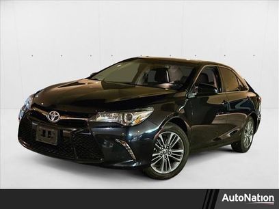 Used 2017 Toyota Camry SE w/ Moonroof Package