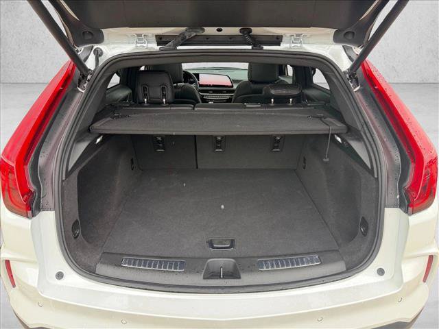 Used 2024 Cadillac XT4 Premium Luxury FWD image 6