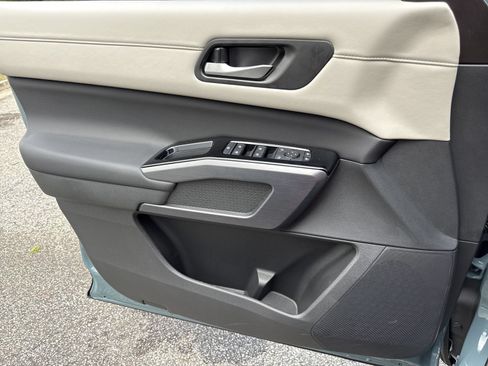 New 2026 Nissan Pathfinder SL w/ Cargo Package FWD image 13