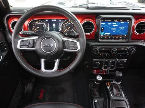 Used 2023 Jeep Gladiator Rubicon AWD/4WD image 24
