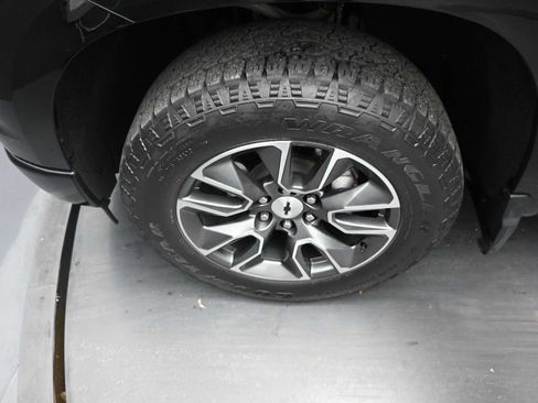 Used 2023 Chevrolet Silverado 1500 RST AWD/4WD image 13