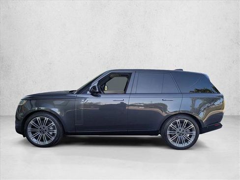 Certified 2024 Land Rover Range Rover SE AWD/4WD image 9
