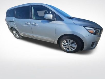 Used 2018 Kia Sedona LX w/ LX Essentials Premium Package