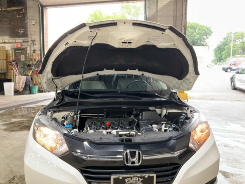 Used 2016 Honda HR-V EX-L image 32