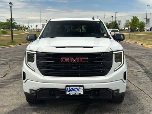 Used 2024 GMC Sierra 1500 Elevation w/ Elevation Premium Package AWD/4WD image 7