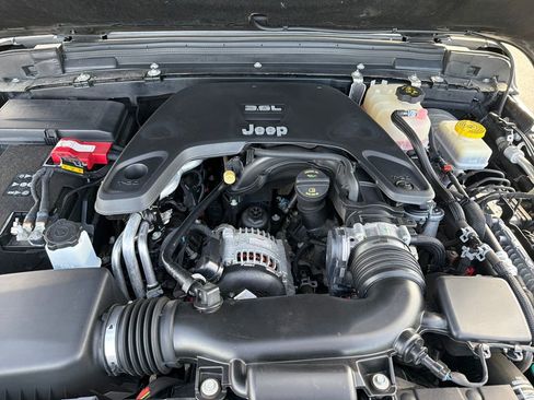 Used 2019 Jeep Wrangler Rubicon w/ LED Lighting Group image 21