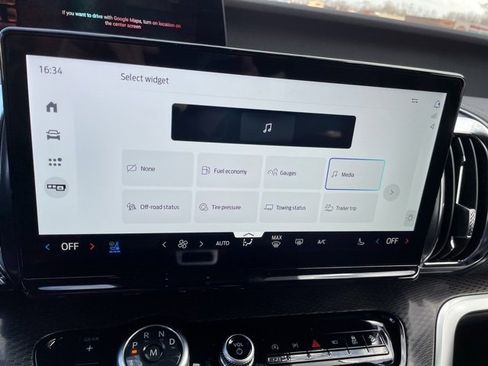 New 2026 Ford Expedition Max Platinum image 39