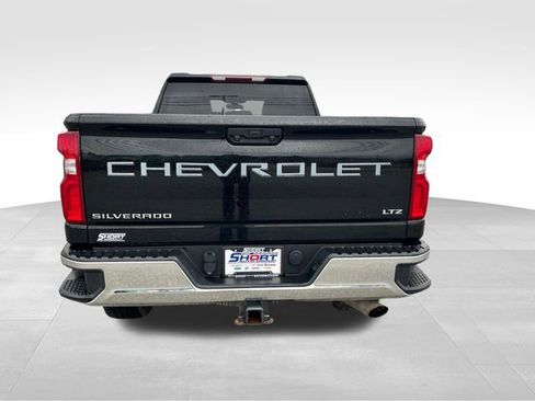 Used 2022 Chevrolet Silverado 2500 LTZ w/ Z71 Off-Road Package image 4