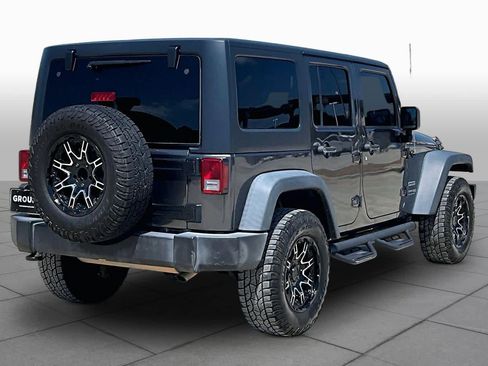 Used 2018 Jeep Wrangler Unlimited Sport S AWD/4WD image 12