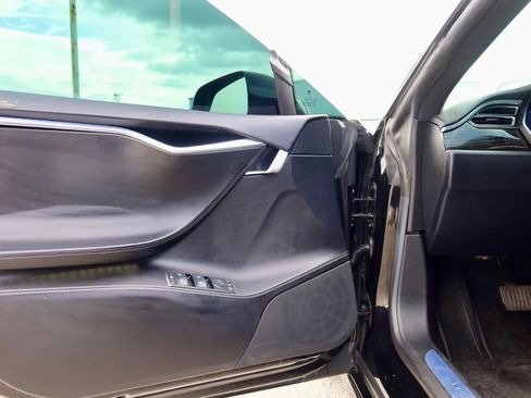 Used 2018 Tesla Model S 75D AWD/4WD image 11