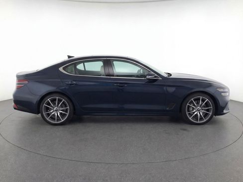 Used 2025 Genesis G70 2.5T AWD/4WD image 11