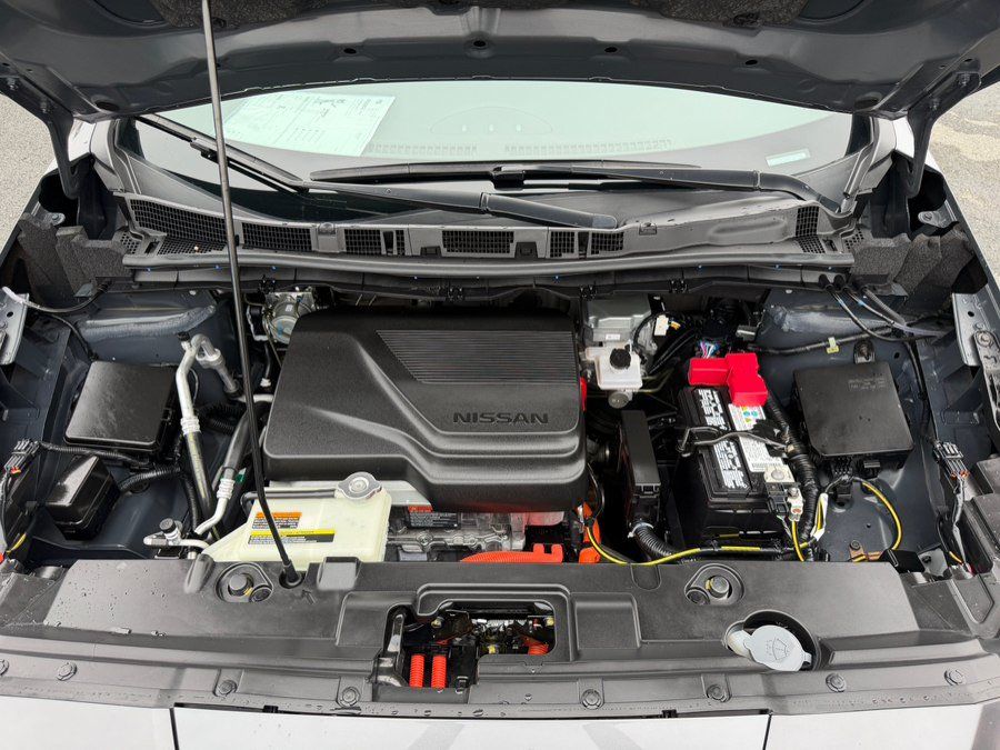 Used 2025 Nissan Leaf S FWD image 41