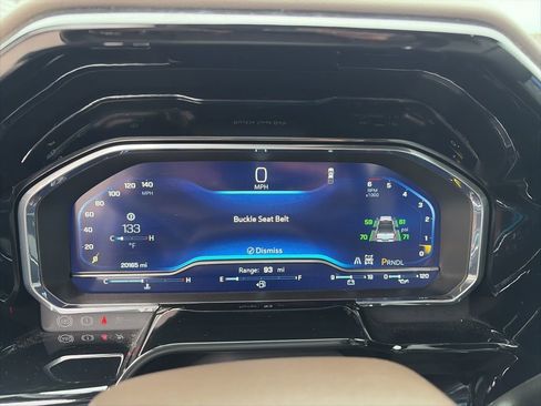 Used 2025 Chevrolet Silverado 2500 LTZ w/ LTZ Premium Package image 15