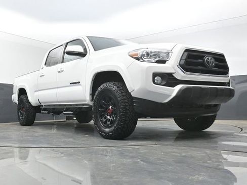 Used 2023 Toyota Tacoma SR5 w/ Technology Package image 1