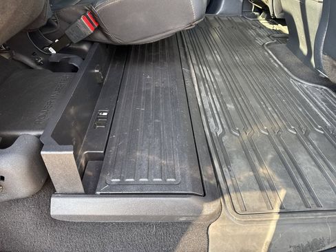 Used 2022 Ford F250 Lariat w/ Tremor Off-Road Package image 46