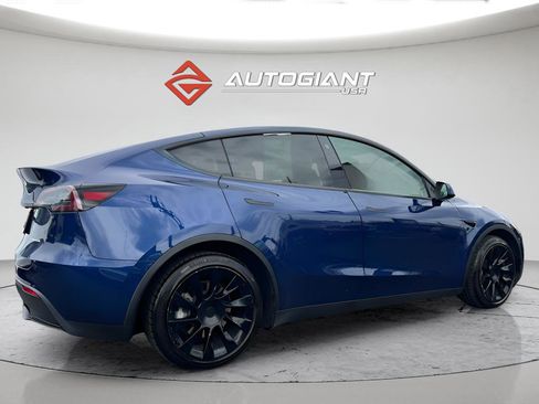 Used 2023 Tesla Model Y Long Range AWD/4WD image 8