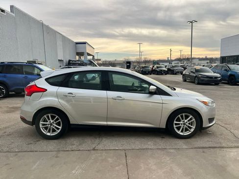 Used 2017 Ford Focus SE image 7
