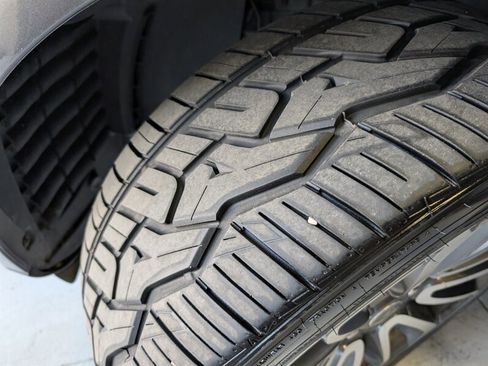 Used 2016 Land Rover Range Rover Supercharged image 16