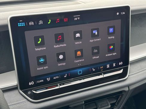 New 2026 Volkswagen Tiguan SE R-Line image 21