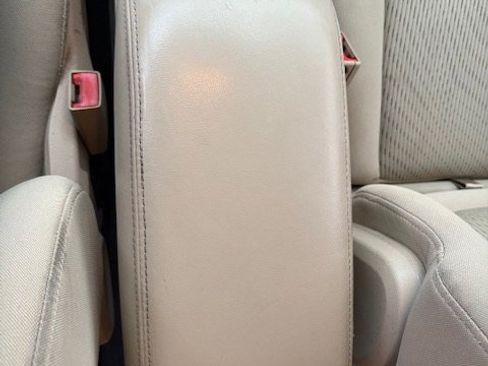 Used 2016 Dodge Journey SXT w/ Comfort/Convenience Group image 26