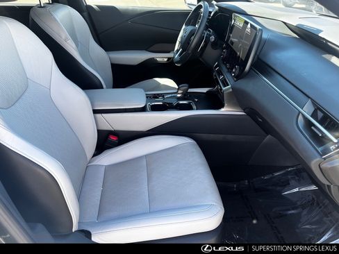 Certified 2023 Lexus RX 350 w/ Accessory Package (Z1) image 22