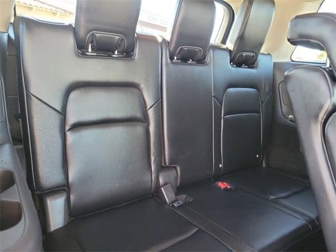 Used 2022 Nissan Pathfinder SL w/ SL Black Package image 27