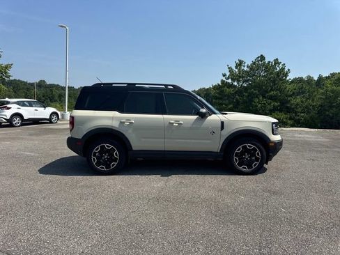 Used 2025 Ford Bronco Sport Outer Banks w/ Outer Banks Tech Package+ AWD/4WD image 3