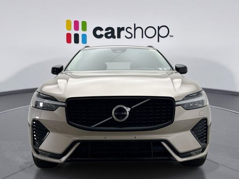 Used 2023 Volvo XC60 B5 Plus w/ Climate Package AWD/4WD image 8