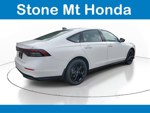 New 2025 Honda Accord SE image 6
