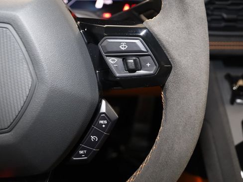 Used 2023 Lamborghini Huracan Tecnica image 62