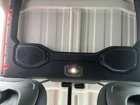 Used 2018 Jeep Wrangler Unlimited Rubicon image 40