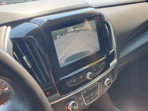 Used 2018 Chevrolet Traverse LT FWD image 28