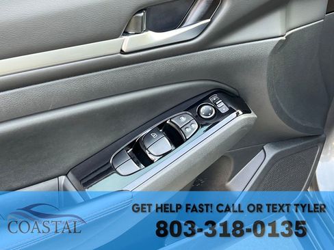 Used 2024 Nissan Altima 2.5 SR image 7