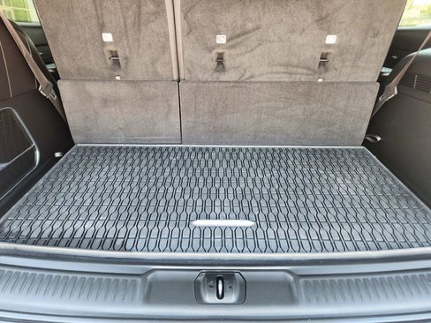 Used 2024 Jeep Wagoneer Series II image 36