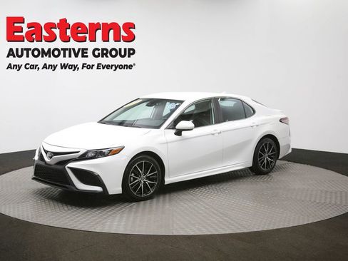 Used 2024 Toyota Camry SE FWD image 57