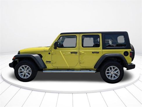 Used 2023 Jeep Wrangler Sport S image 14