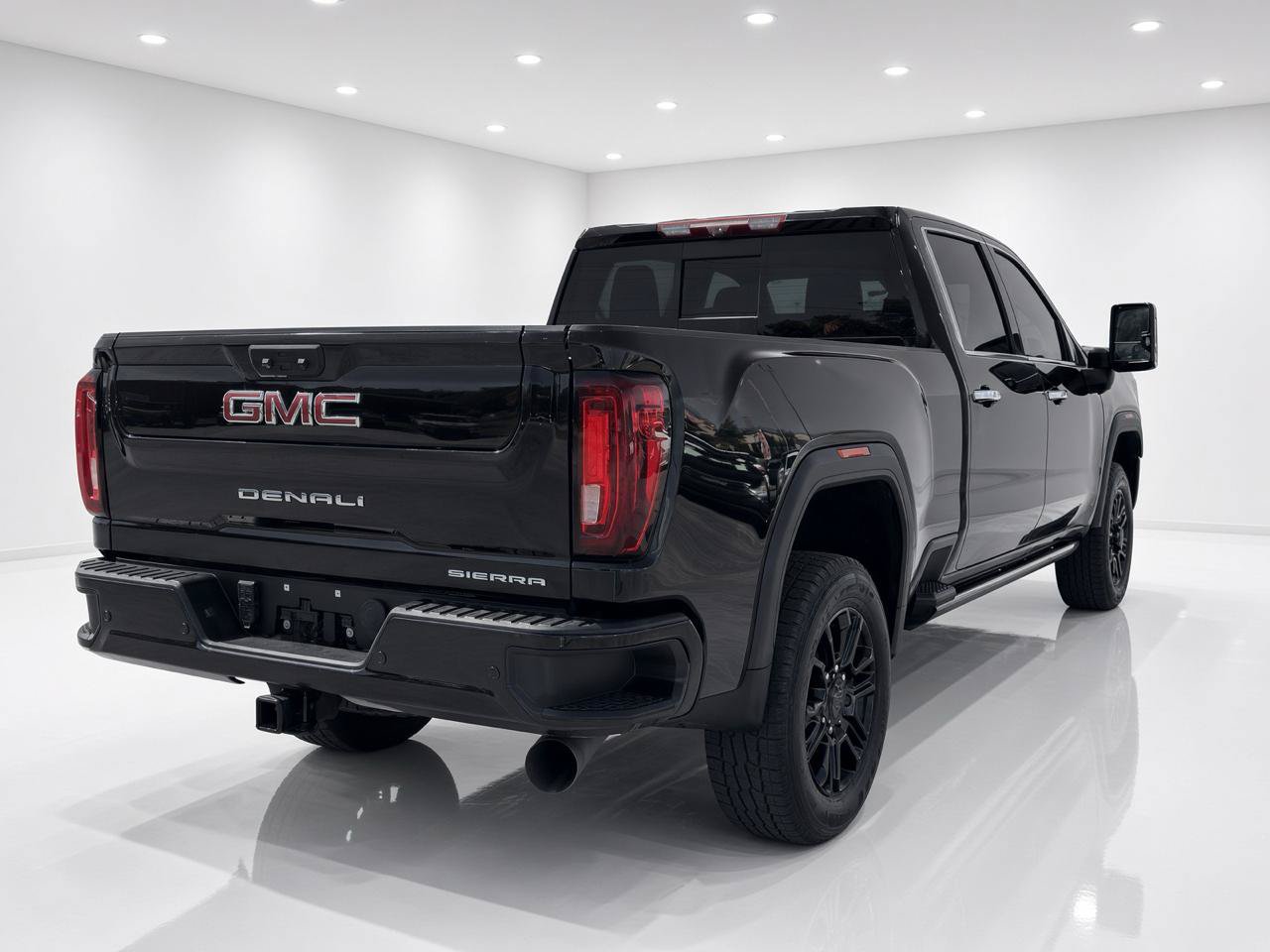 Used 2021 GMC Sierra 2500 Denali w/ Denali Black Diamond Edition AWD/4WD image 6