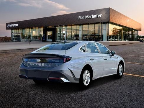 New 2026 Hyundai Sonata SE FWD image 8