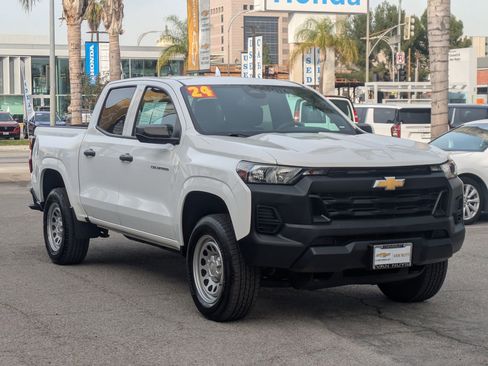 Used 2024 Chevrolet Colorado W/T w/ WT Convenience Package image 3