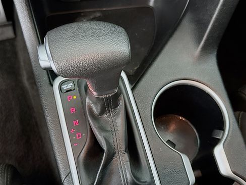 Used 2022 Kia Sportage LX image 19