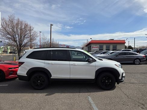 Used 2022 Honda Pilot TrailSport image 3