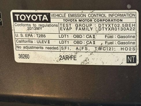 Used 2013 Toyota RAV4 XLE AWD/4WD image 30