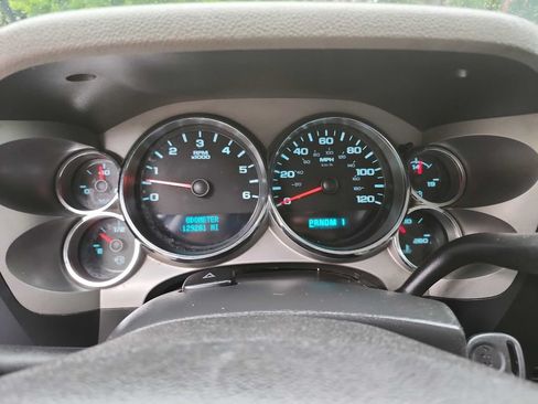 Used 2011 Chevrolet Silverado 2500 W/T RWD image 18