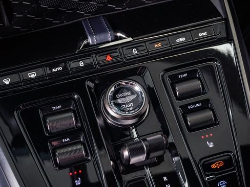 Used 2026 Aston Martin DBX 707 AWD/4WD image 31